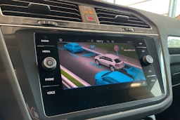 harmaa Volkswagen Tiguan 2022 kuva 24.