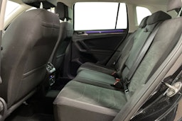 Musta Volkswagen Tiguan 2022 kuva 10.