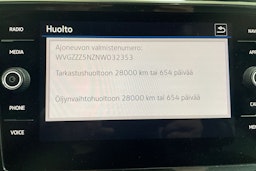 Musta Volkswagen Tiguan 2022 kuva 19.