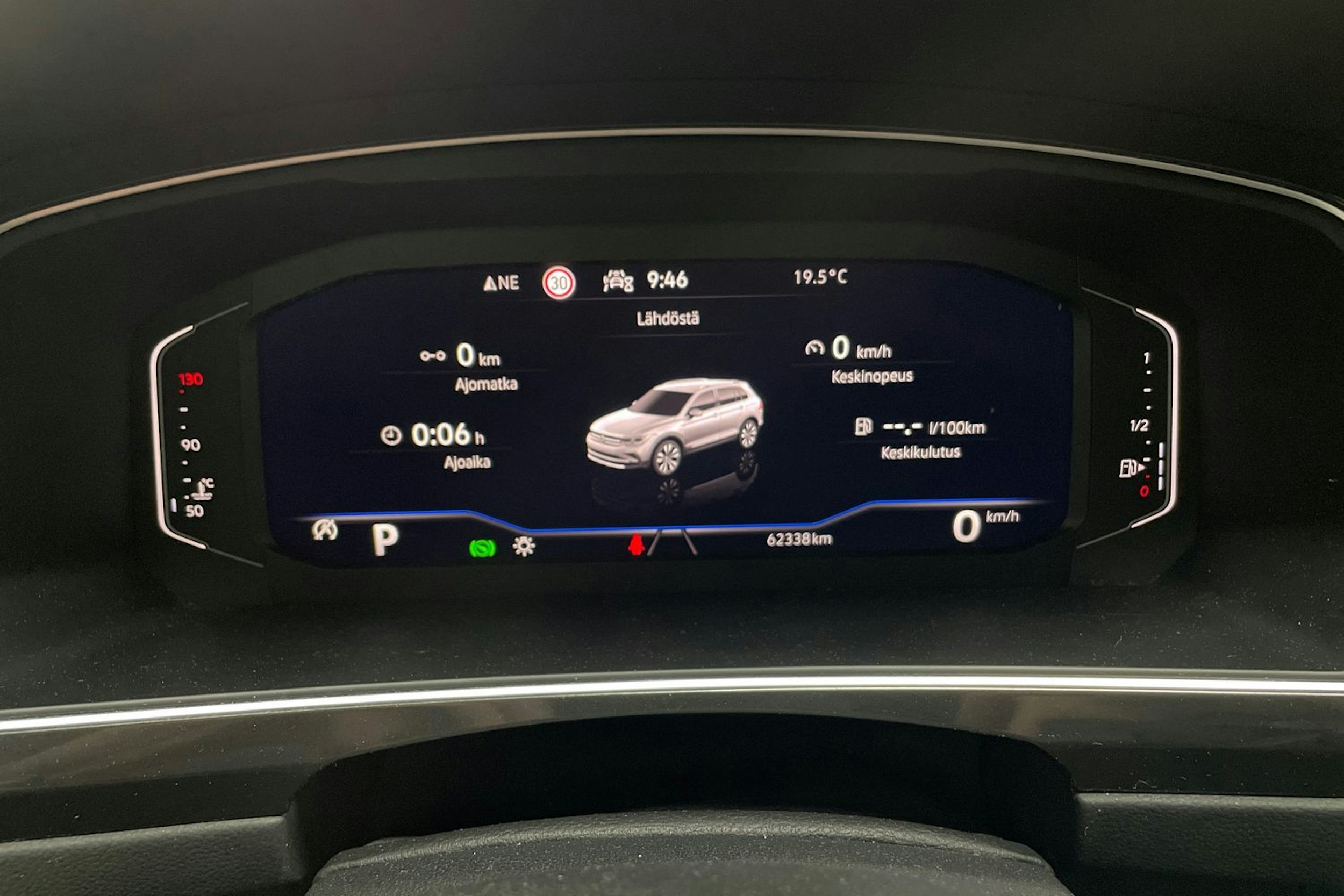 Musta Volkswagen Tiguan 2022 kuva 25.