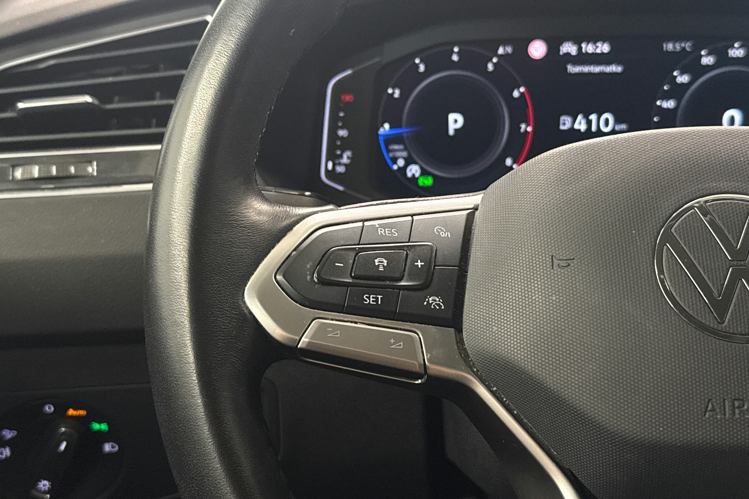 musta Volkswagen Tiguan 2022 kuva 16.