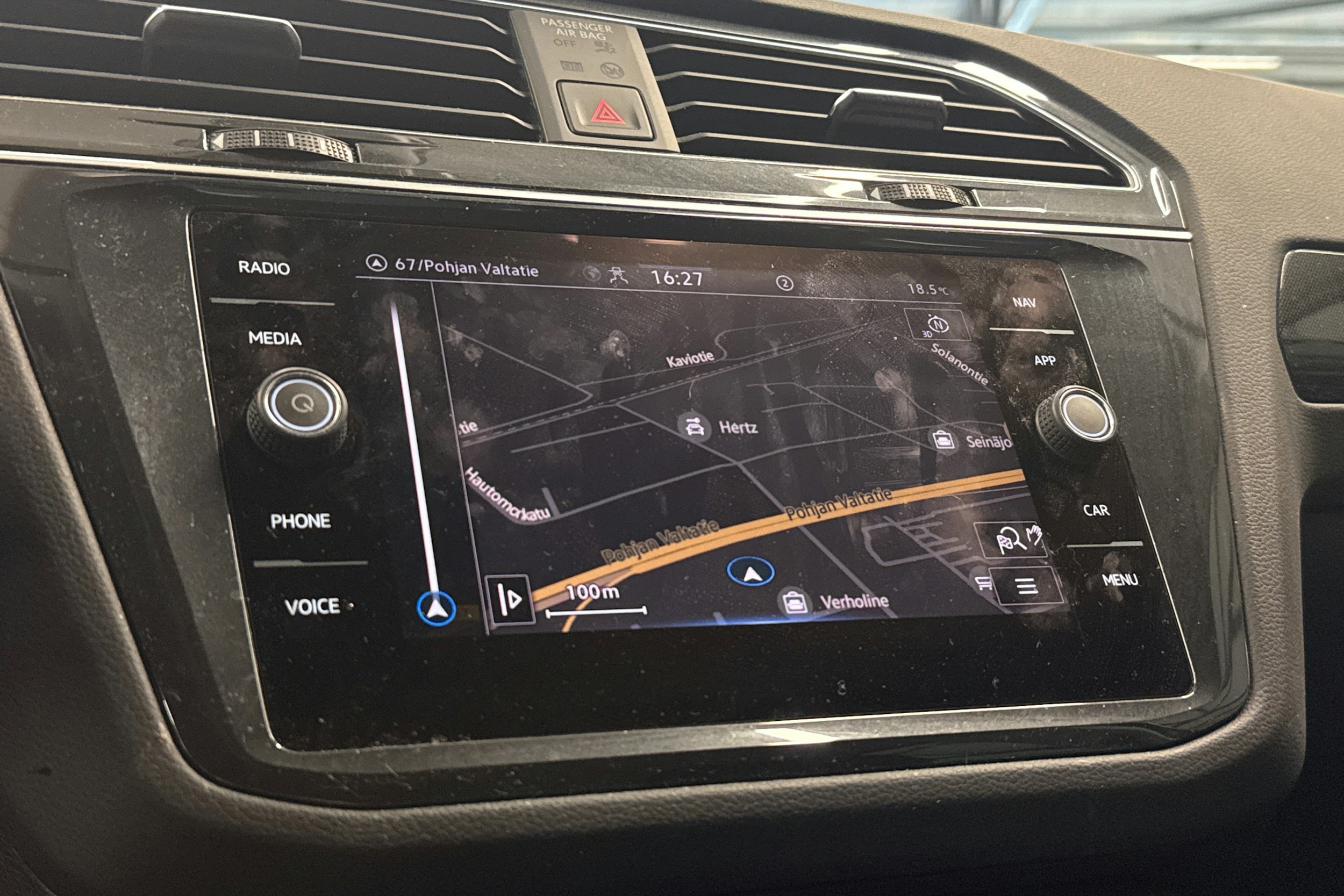 musta Volkswagen Tiguan 2022 kuva 21.