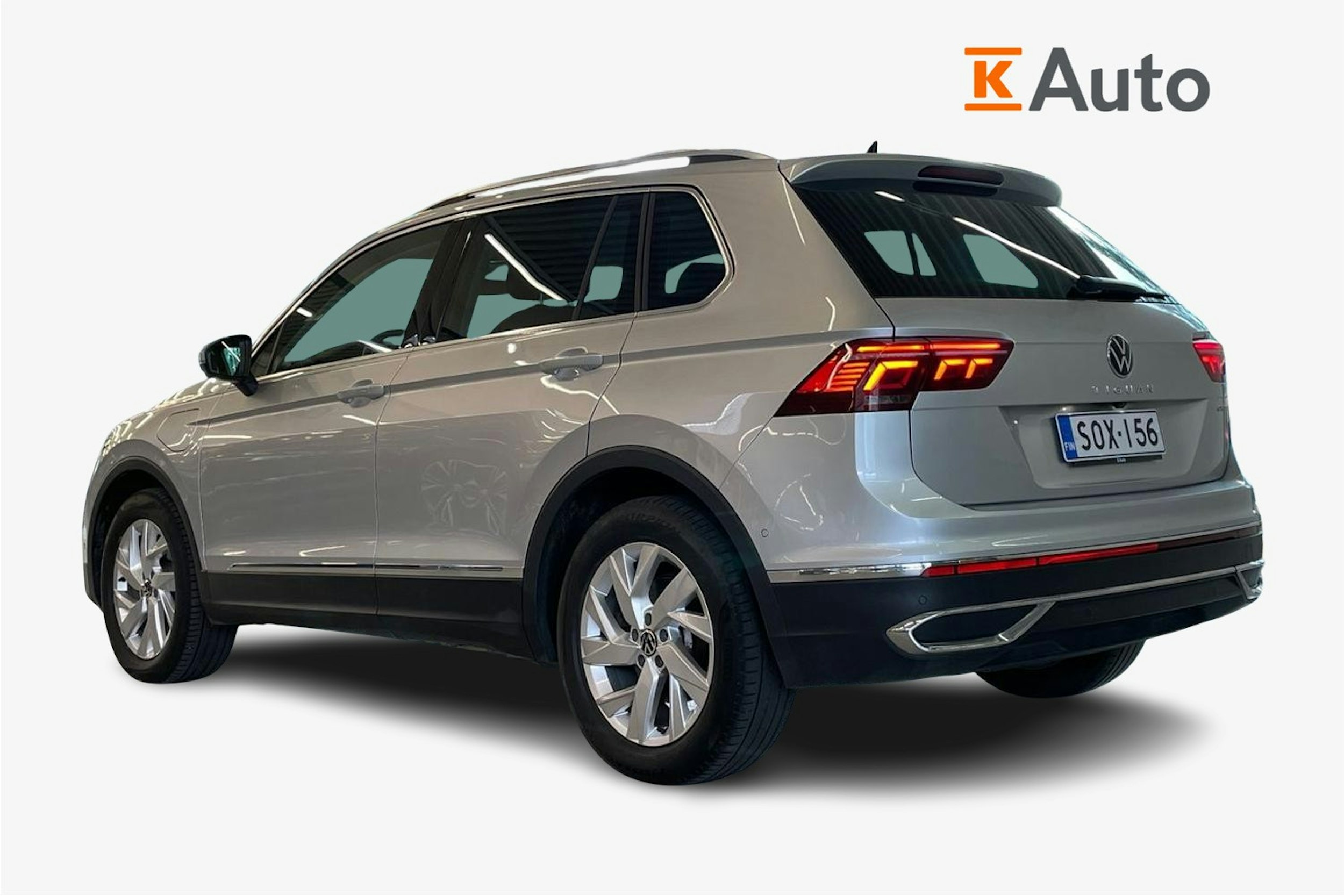 Harmaa Volkswagen Tiguan 2022 kuva 2.