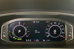 Harmaa Volkswagen Tiguan 2022 kuva 16.