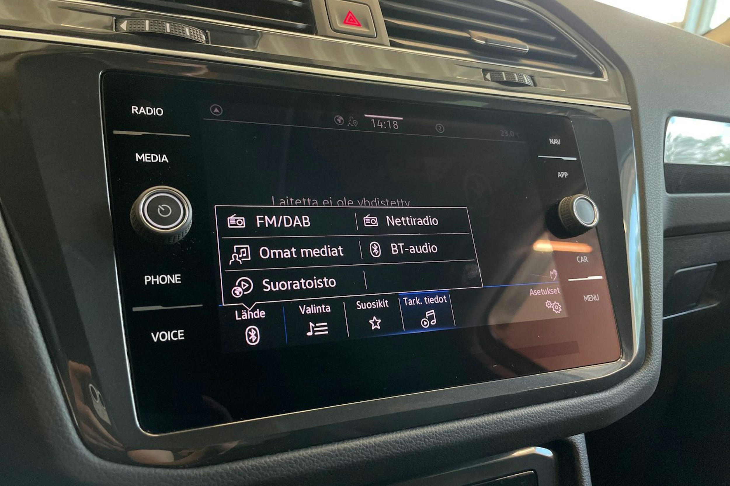 Harmaa Volkswagen Tiguan 2022 kuva 22.
