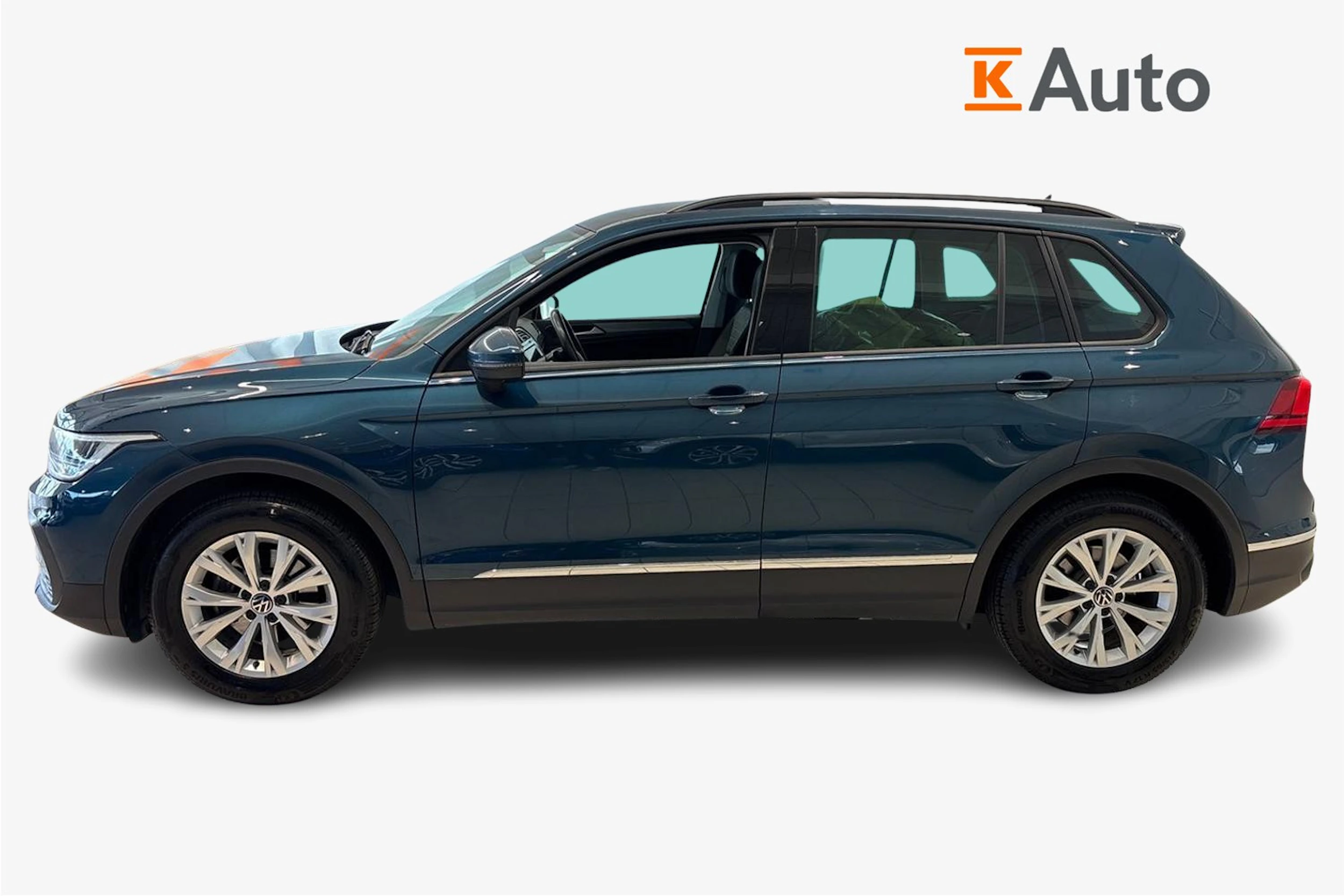 Sininen Volkswagen Tiguan 2022 kuva 7.