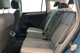 Sininen Volkswagen Tiguan 2022 kuva 11.