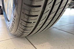 Sininen Volkswagen Tiguan 2022 kuva 13.