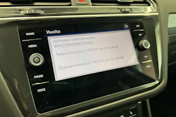 Sininen Volkswagen Tiguan 2022 kuva 29.
