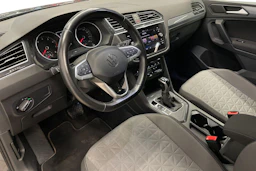harmaa Volkswagen Tiguan 2022 kuva 6.