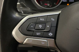 harmaa Volkswagen Tiguan 2022 kuva 13.