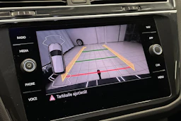 harmaa Volkswagen Tiguan 2022 kuva 18.