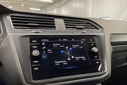 met. musta Volkswagen Tiguan 2022 kuva 18.