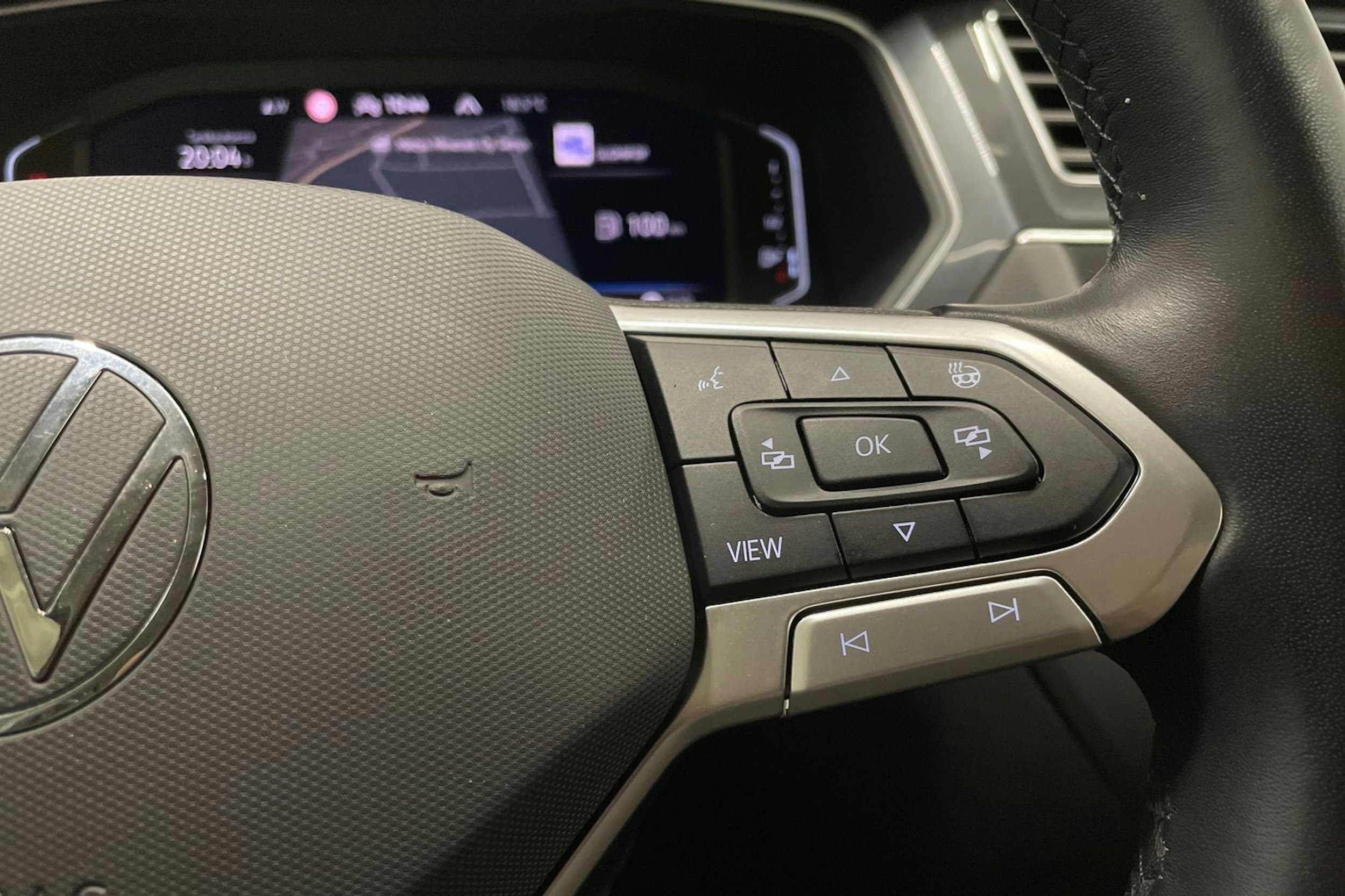 met. musta Volkswagen Tiguan 2022 kuva 23.