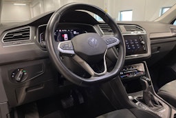 met. musta Volkswagen Tiguan 2022 kuva 25.