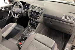met. musta Volkswagen Tiguan 2022 kuva 27.