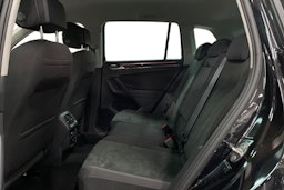 Musta Volkswagen Tiguan 2022 kuva 10.