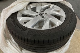 Musta Volkswagen Tiguan 2022 kuva 13.