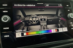 Musta Volkswagen Tiguan 2022 kuva 22.