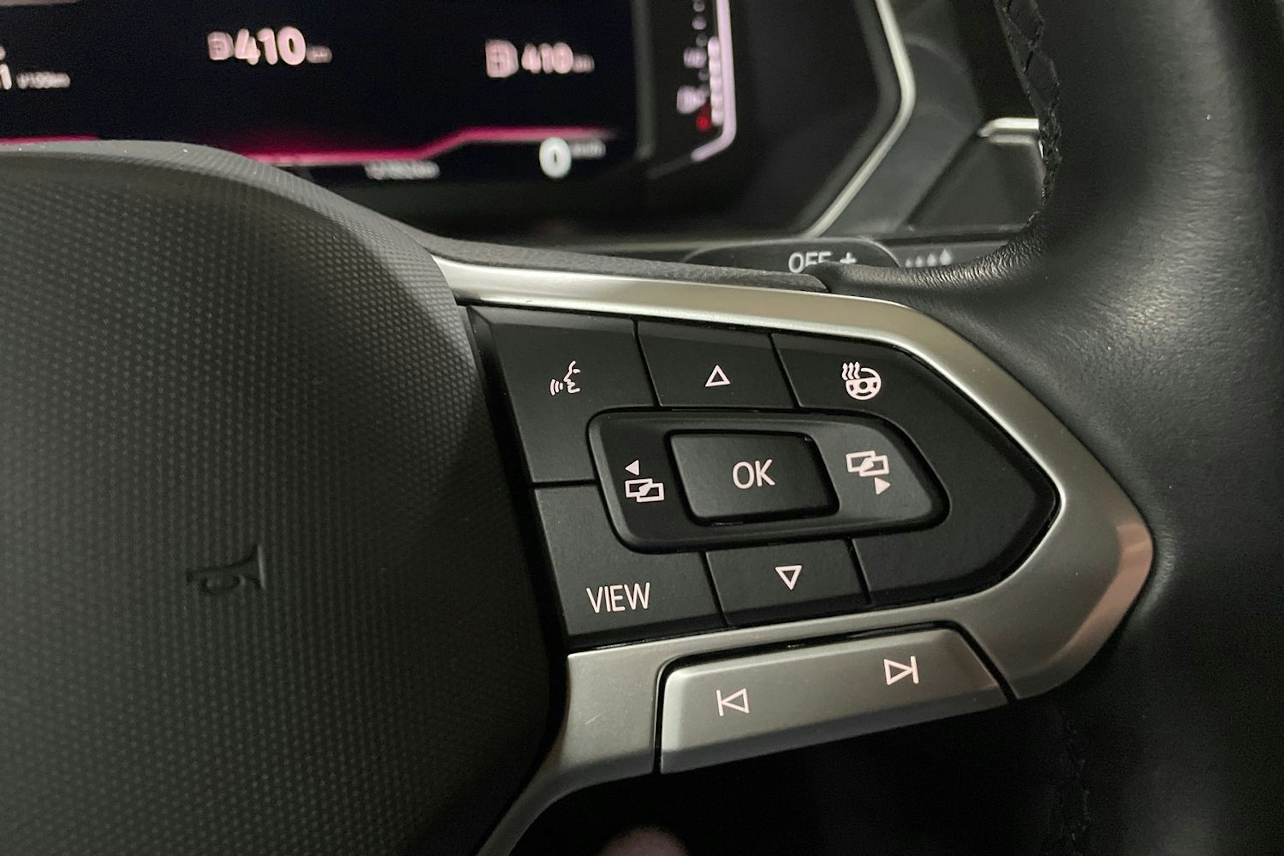 Musta Volkswagen Tiguan 2022 kuva 25.