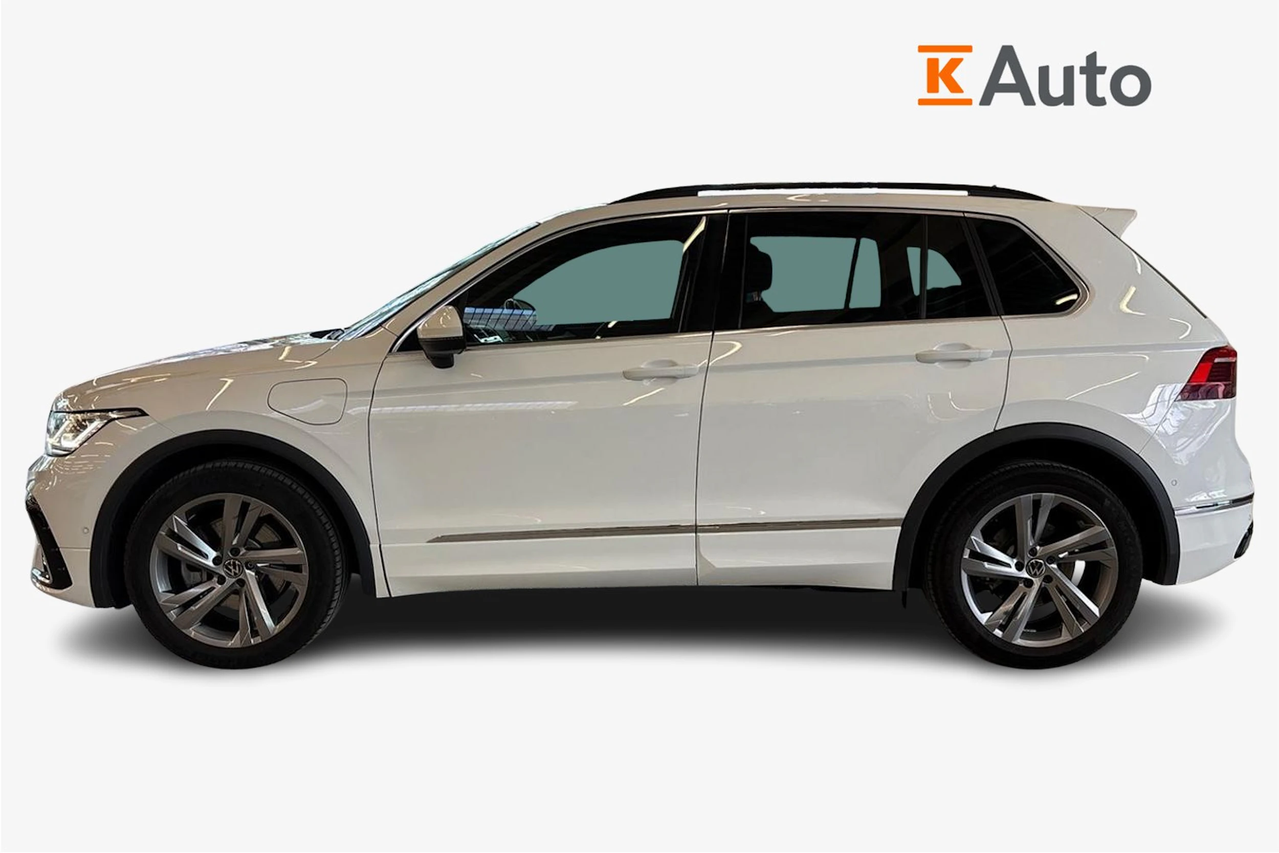 Valkoinen Volkswagen Tiguan 2022 kuva 7.