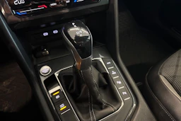 Valkoinen Volkswagen Tiguan 2022 kuva 21.