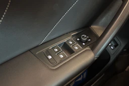 Valkoinen Volkswagen Tiguan 2022 kuva 22.