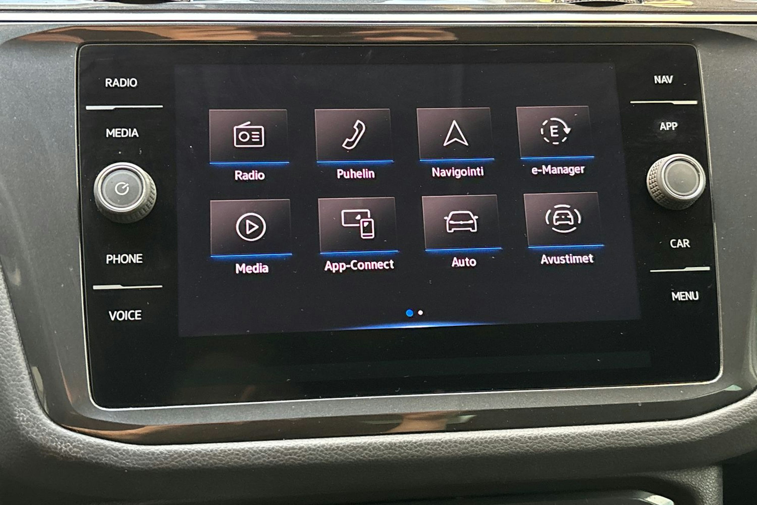 harmaa Volkswagen Tiguan 2022 kuva 20.
