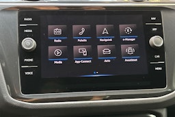 harmaa Volkswagen Tiguan 2022 kuva 20.