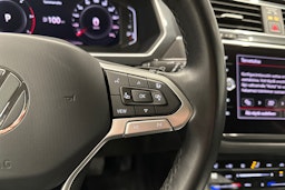 sininen Volkswagen Tiguan 2022 kuva 15.