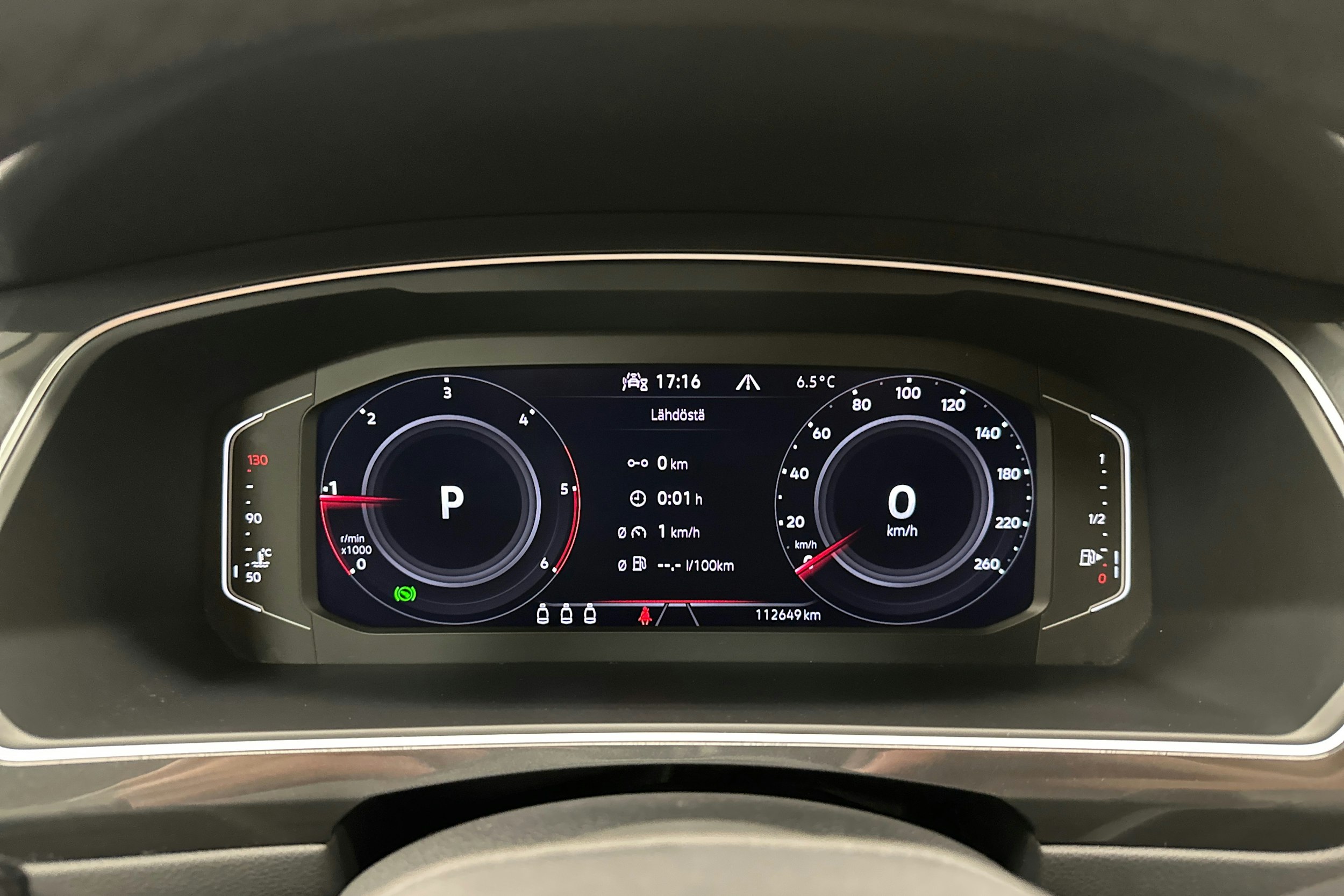 sininen Volkswagen Tiguan 2022 kuva 16.