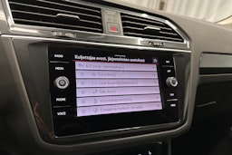 sininen Volkswagen Tiguan 2022 kuva 21.