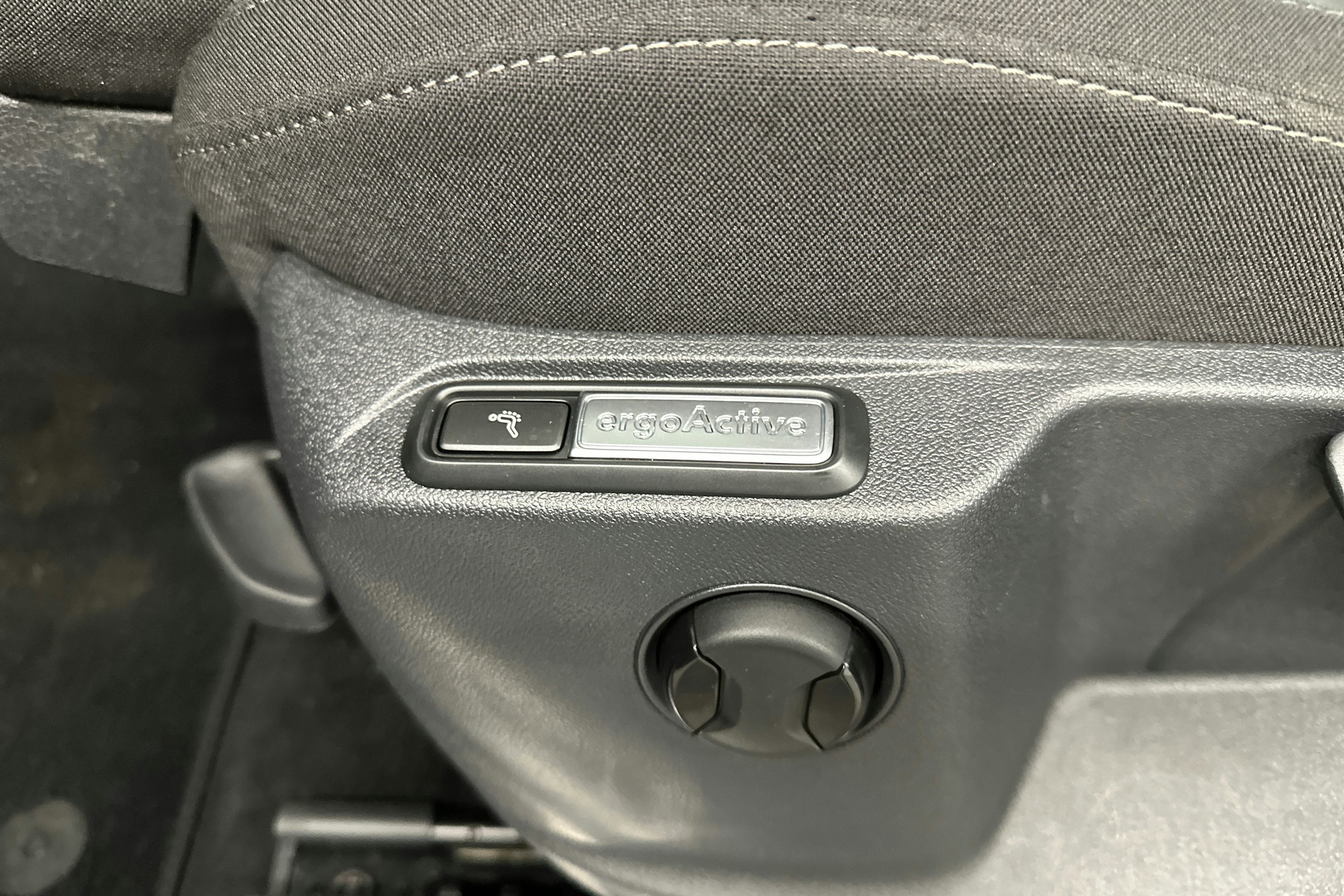 sininen Volkswagen Tiguan 2022 kuva 25.