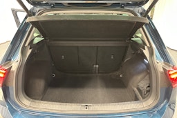 sininen Volkswagen Tiguan 2022 kuva 26.