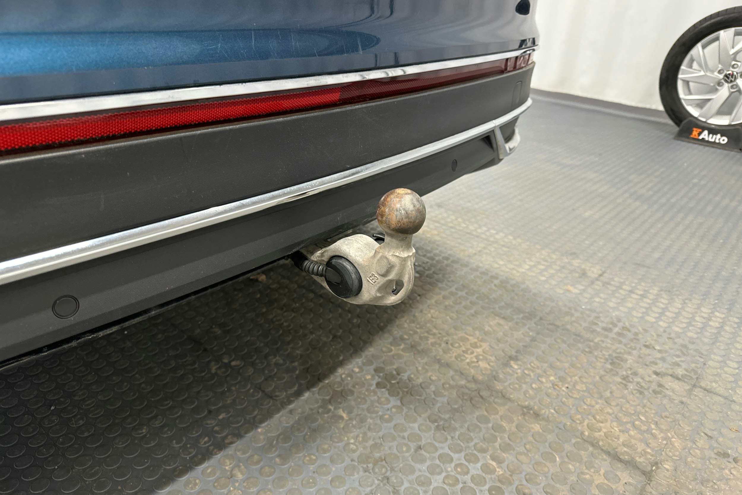 sininen Volkswagen Tiguan 2022 kuva 27.