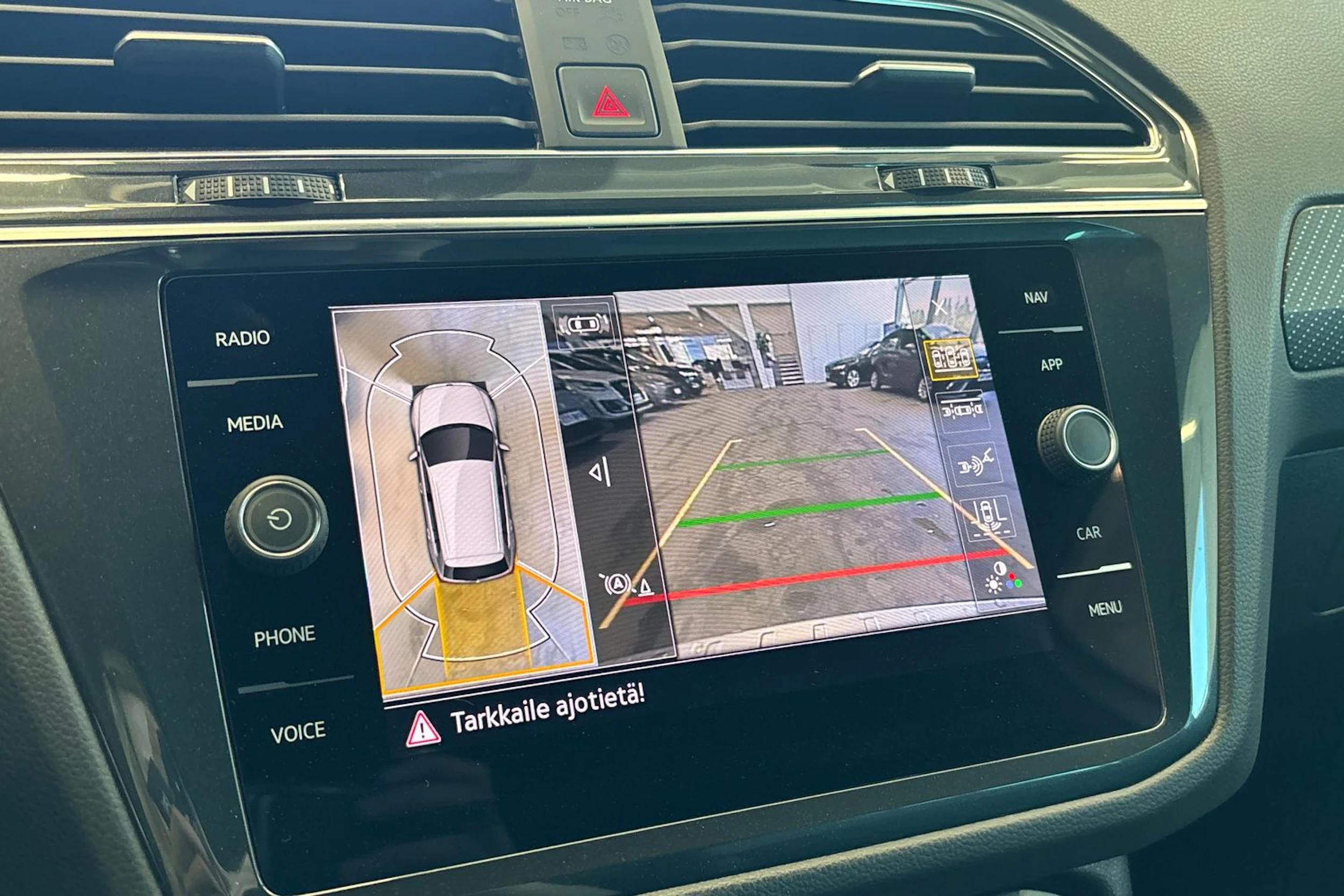 valkoinen Volkswagen Tiguan 2022 kuva 4.