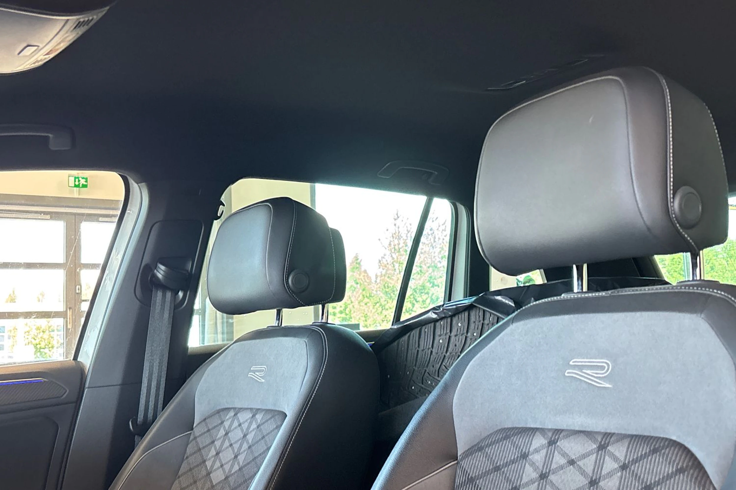 valkoinen Volkswagen Tiguan 2022 kuva 6.