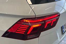 valkoinen Volkswagen Tiguan 2022 kuva 15.