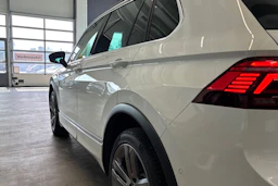 valkoinen Volkswagen Tiguan 2022 kuva 16.