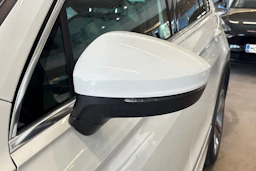 valkoinen Volkswagen Tiguan 2022 kuva 17.