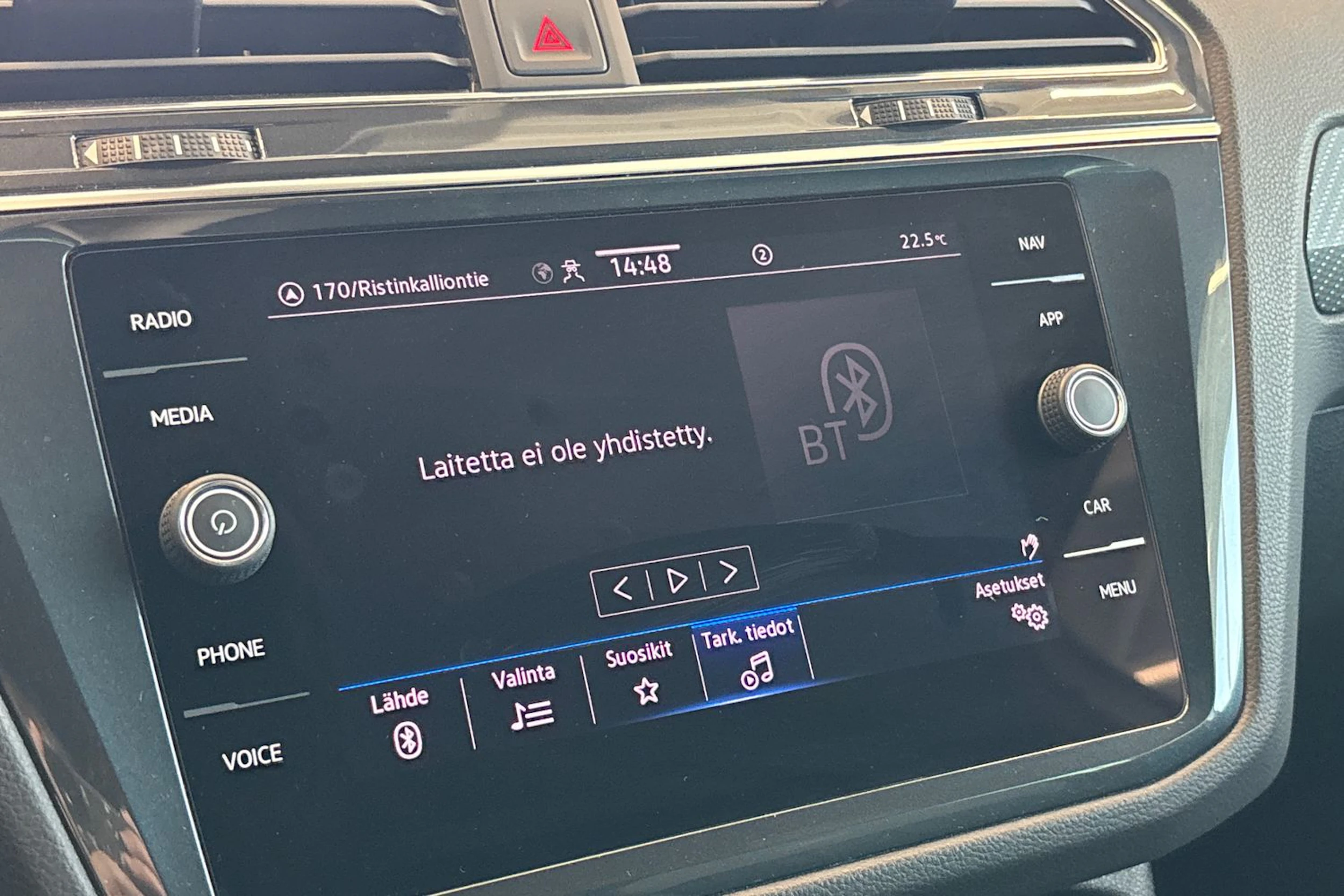 valkoinen Volkswagen Tiguan 2022 kuva 34.
