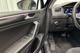 musta Volkswagen Tiguan 2022 kuva 14.