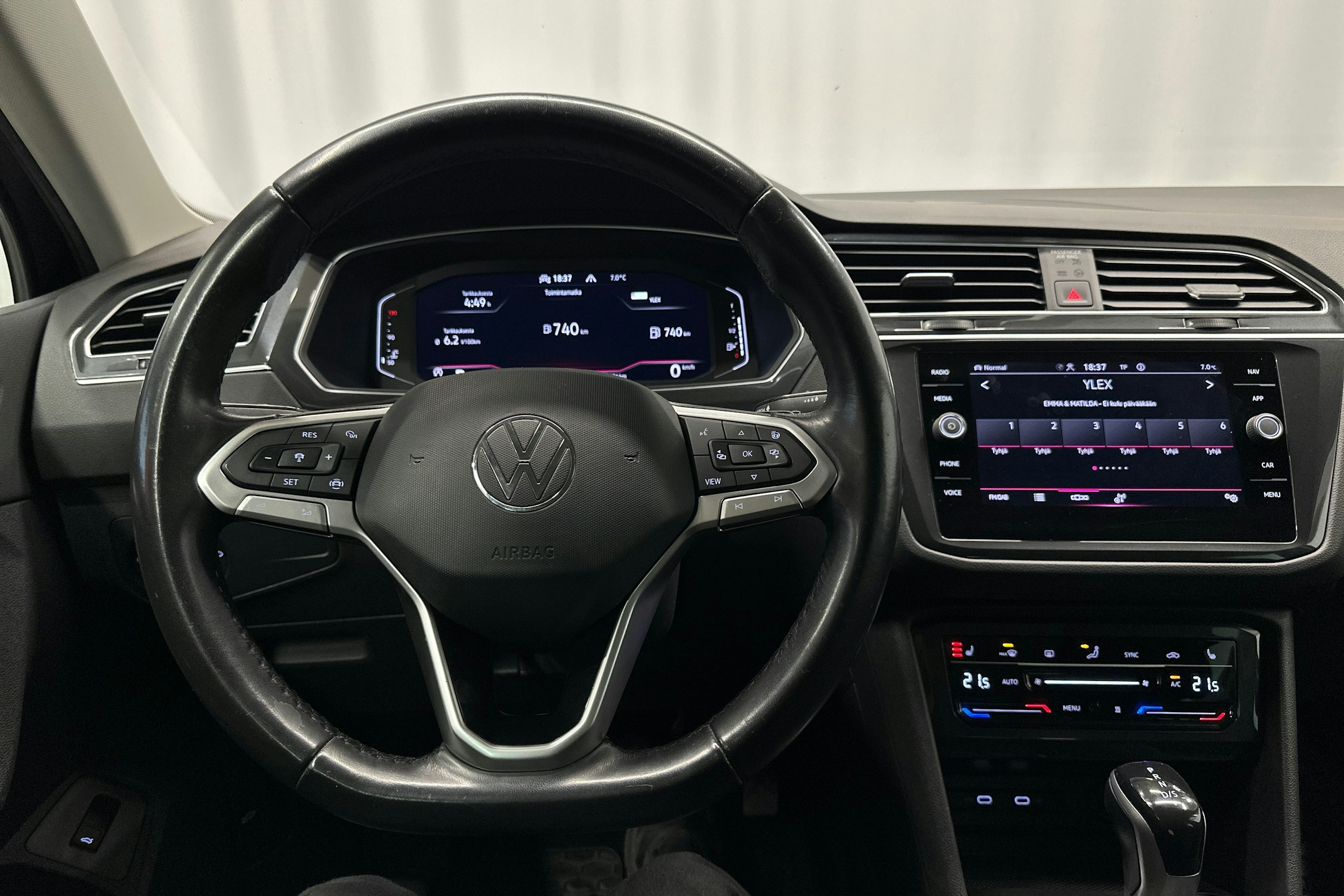 musta Volkswagen Tiguan 2022 kuva 15.