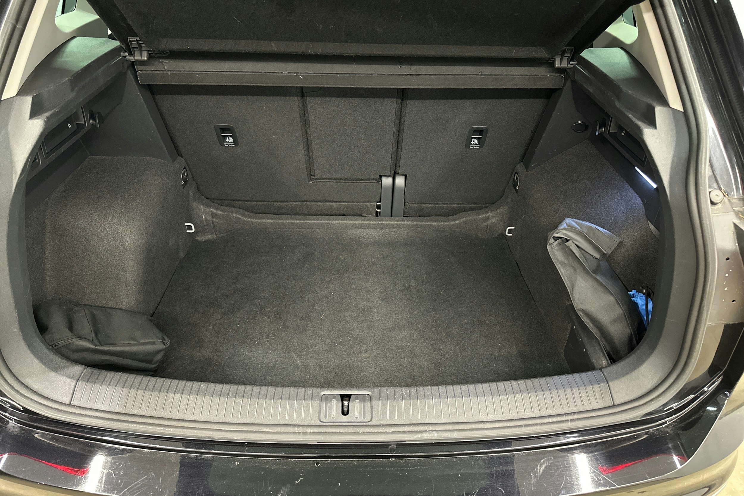 musta Volkswagen Tiguan 2022 kuva 24.