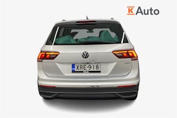 Harmaa Volkswagen Tiguan 2022 kuva 3.