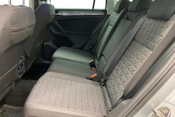 Harmaa Volkswagen Tiguan 2022 kuva 10.