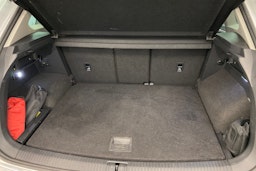 Harmaa Volkswagen Tiguan 2022 kuva 14.