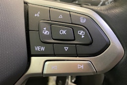 Harmaa Volkswagen Tiguan 2022 kuva 18.