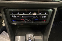 Harmaa Volkswagen Tiguan 2022 kuva 21.