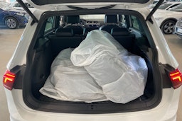 valkoinen Volkswagen Tiguan 2022 kuva 14.